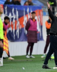 kaiyun-不容易！5轮不胜海牛仍力挺亚森 赛季首胜虽迟但到