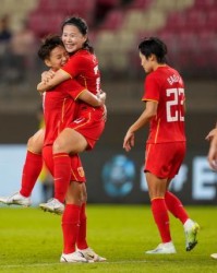 女足00后连续发威 汪琳琳破门后堵死对手绝杀机会